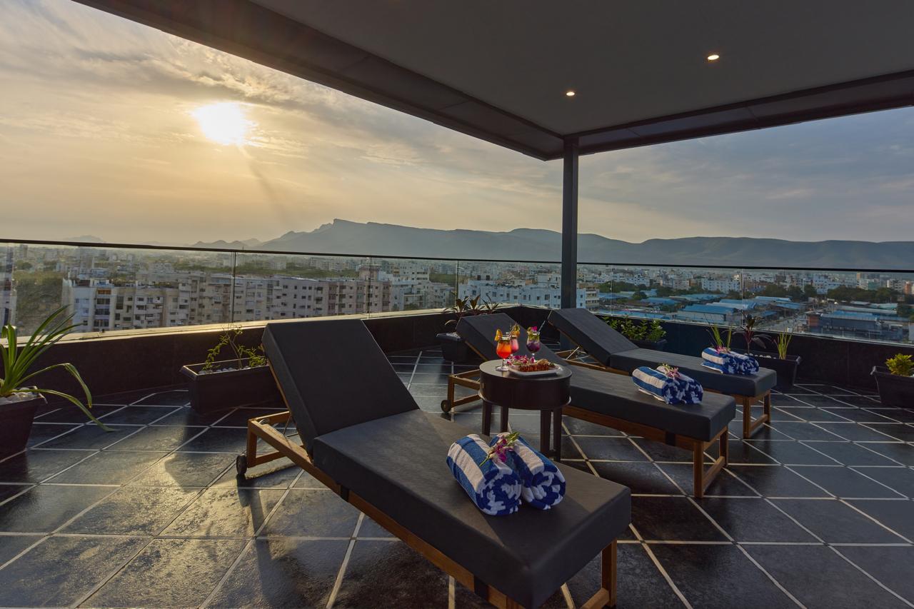 Sunset deck with loungers